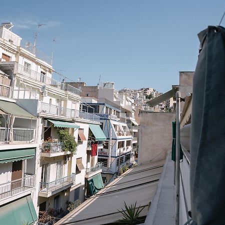 Appartamento 3Cs Athens Ampelokipoi Comfy Flat Ft Patio Airport Direct Day N Night Esterno foto