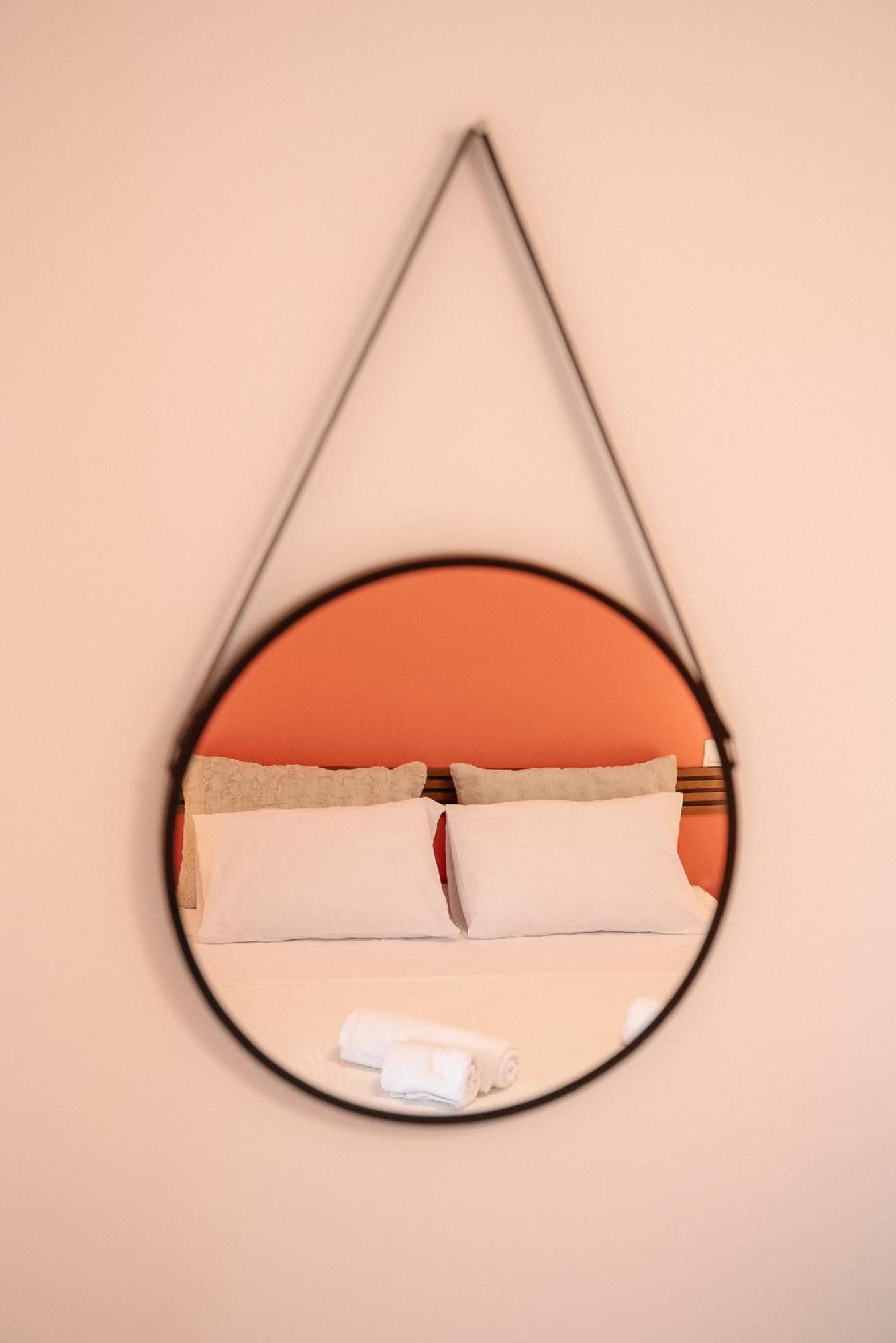 Appartamento 3Cs Athens Ampelokipoi Comfy Flat Ft Patio Airport Direct Day N Night Esterno foto