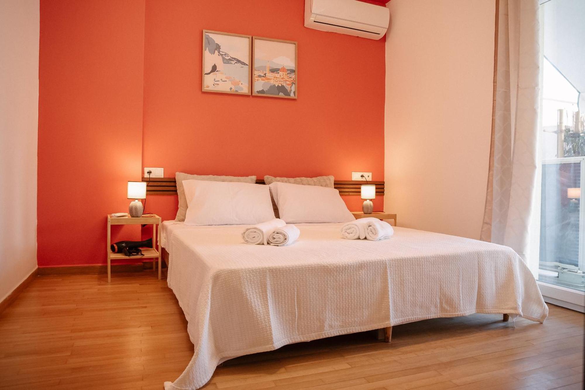 Appartamento 3Cs Athens Ampelokipoi Comfy Flat Ft Patio Airport Direct Day N Night Esterno foto