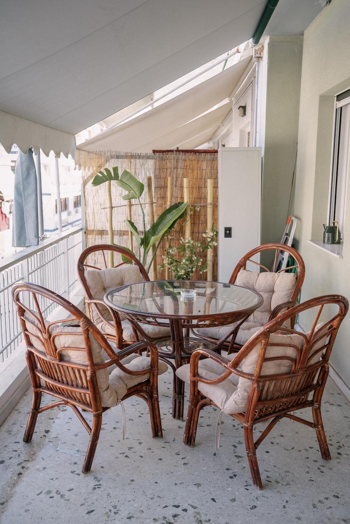 Appartamento 3Cs Athens Ampelokipoi Comfy Flat Ft Patio Airport Direct Day N Night Esterno foto