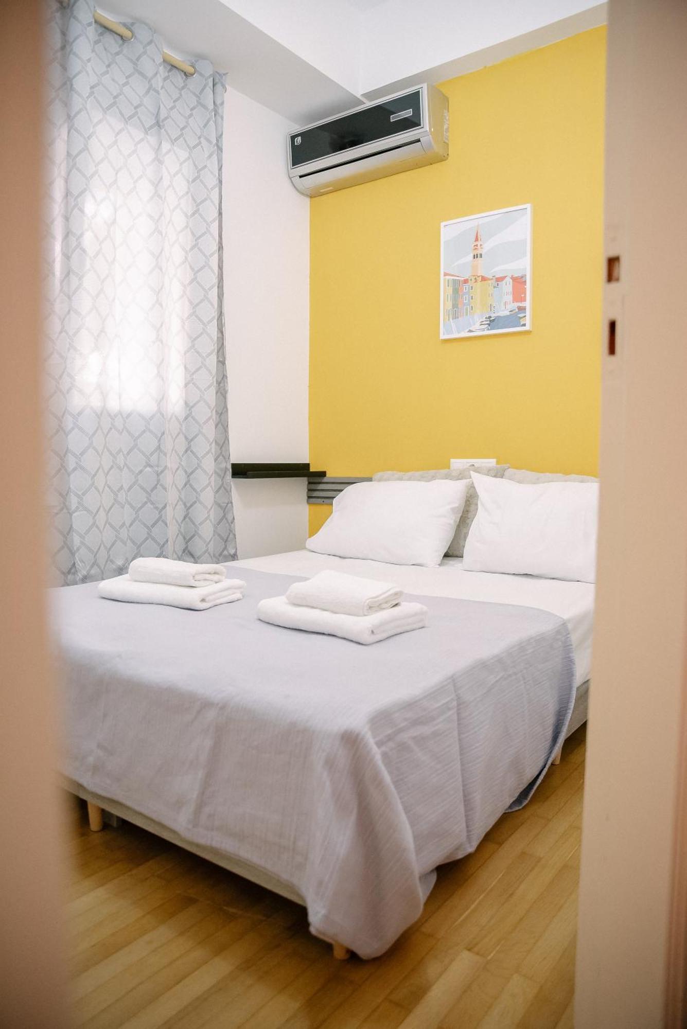 Appartamento 3Cs Athens Ampelokipoi Comfy Flat Ft Patio Airport Direct Day N Night Esterno foto